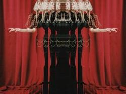 AURORA – You Keep Me Crawling (MIDI Profesional)