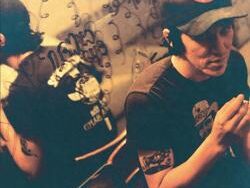 Elliott Smith – Between the Bars (MIDI Profesional)