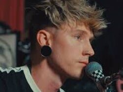 Machine Gun Kelly – Sun to Me (Zach Bryan Cover) (MIDI Profesional)