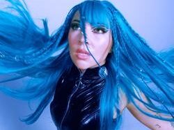 Charlotte Sands – Blindspot (MIDI Profesional)