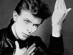 David Bowie – Heroes (album version) (MIDI Profesional)