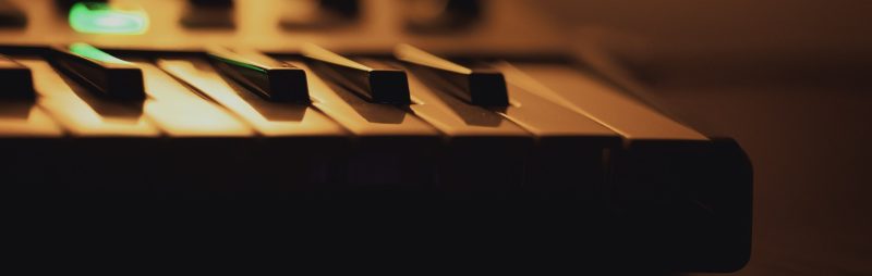 music-1284360_1920